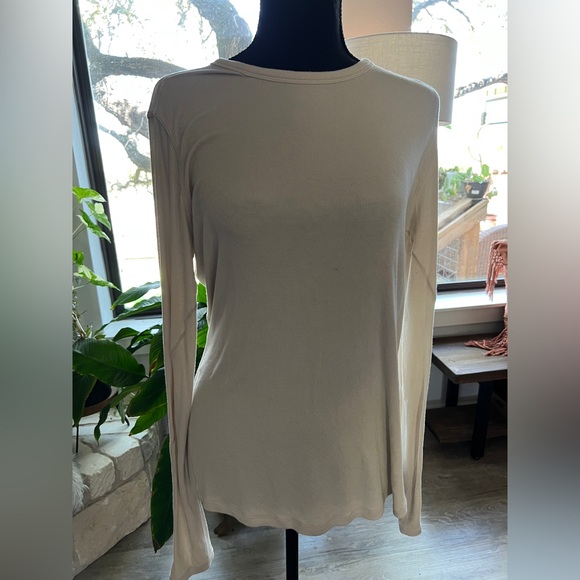 Lululemon Hold Tight Long-Sleeve Shirt - Natural Ivory - Picture 2 of 4